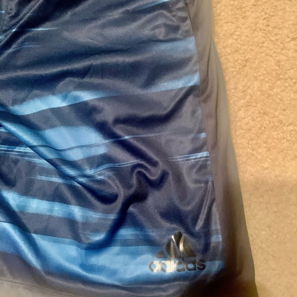 New Men’s Adidas performance Work out climate shorts M. Beautiful & comfortable - Picture 4 of 6